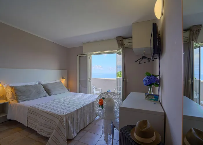 Orizzonte Blu 3* Tropea