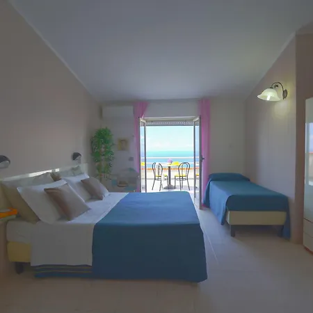 Orizzonte Blu טרופאה
